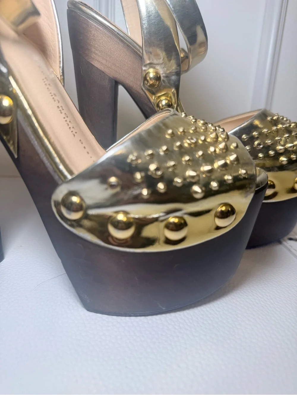 Giuseppe Zanotti Gold Metallic Wooden Platform Heel Sandals Super RARE!